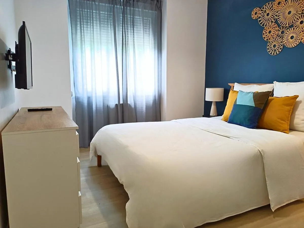 דירה ברסט Appart Avec 3 Chambres Et Jardin